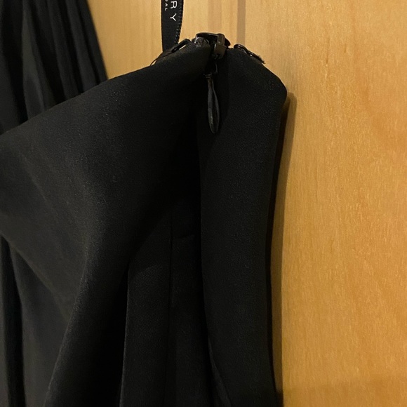 LAUNDRY BY SHELLI SEGAL BLACK ONE SHOULDER BOW COCKTAIL DRESS - Picture 7 of 13